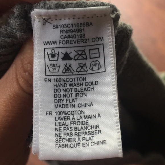 Forever 21 Grey V Neck Sweater Top - Picture 5 of 5